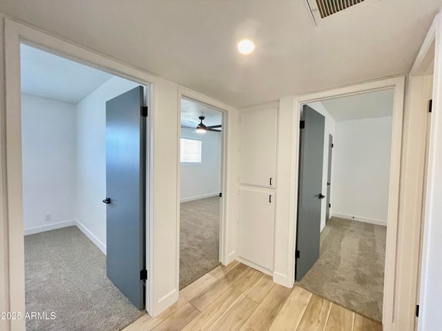 2213 E JANICE Way, Phoenix, AZ 85022