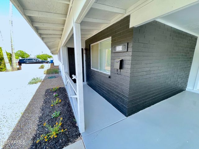 2213 E JANICE Way, Phoenix, AZ 85022