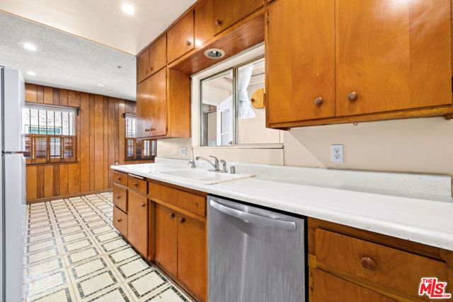 2530 W 154th Street, Gardena, CA 90249
