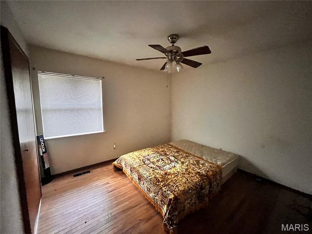 4208 Massabielle Drive, St Louis, MO 63129