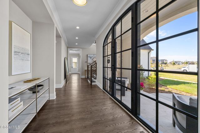 7 Gregory Court, Saratoga Springs, NY 12866