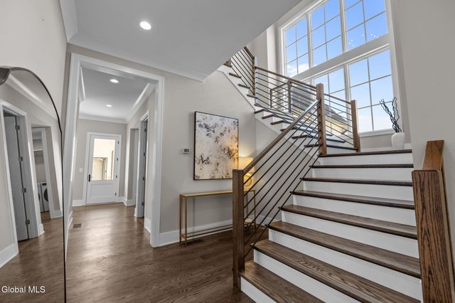 7 Gregory Court, Saratoga Springs, NY 12866