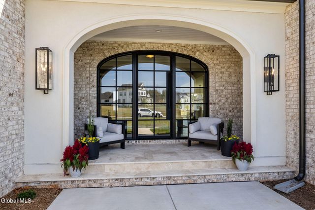 7 Gregory Court, Saratoga Springs, NY 12866