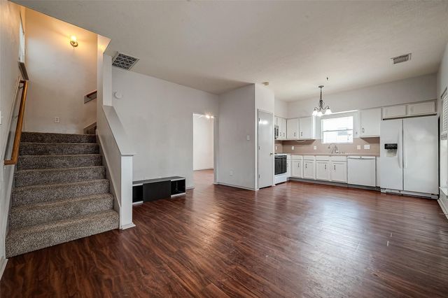 2810 Austin Street, Houston, TX 77004