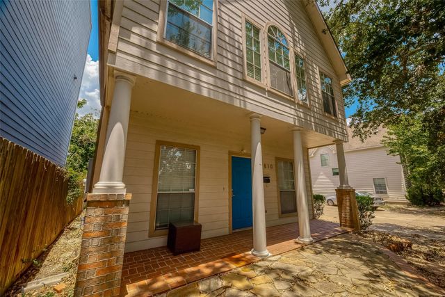 2810 Austin Street, Houston, TX 77004
