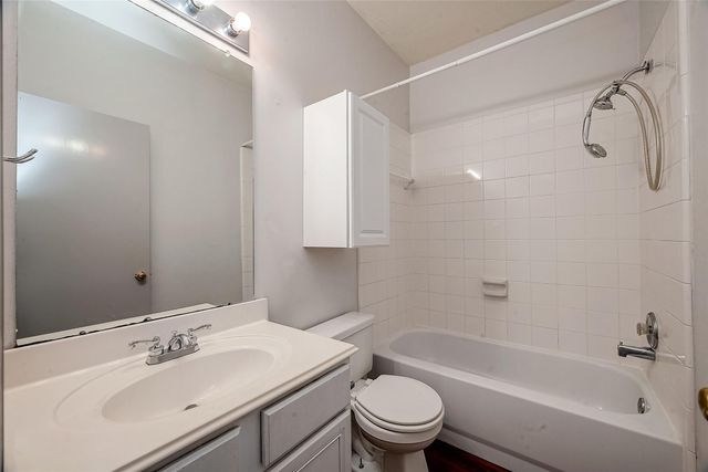2810 Austin Street, Houston, TX 77004