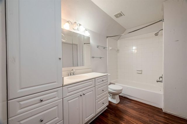 2810 Austin Street, Houston, TX 77004