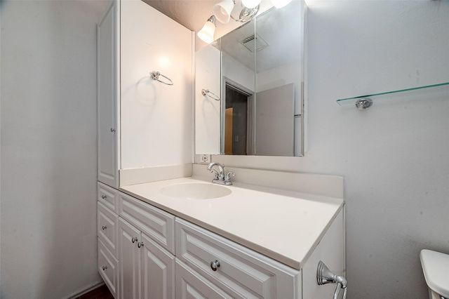 2810 Austin Street, Houston, TX 77004