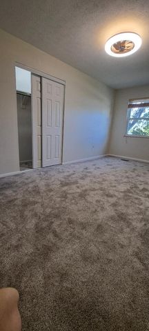 73 N West Street, Thornville, OH 43076