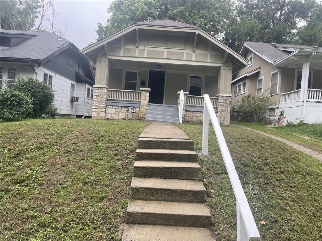 5616 Garfield Avenue, Kansas City, MO 64130