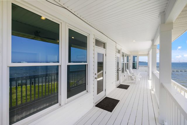 2005 Jessica Way, Navarre, FL 32566