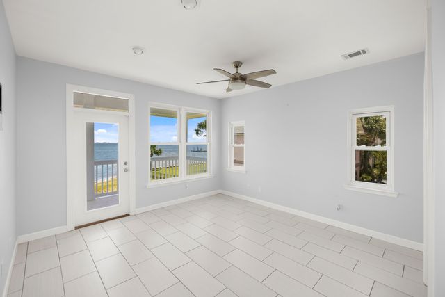 2005 Jessica Way, Navarre, FL 32566