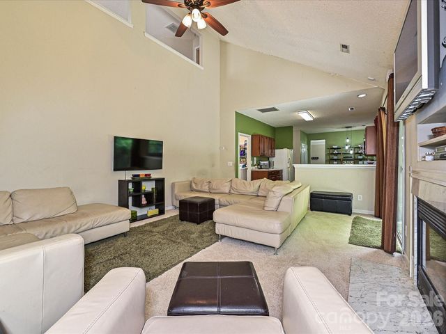 6719 Reedy Creek Road, Charlotte, NC 28215