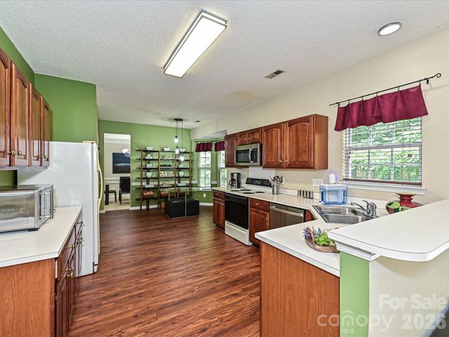 6719 Reedy Creek Road, Charlotte, NC 28215