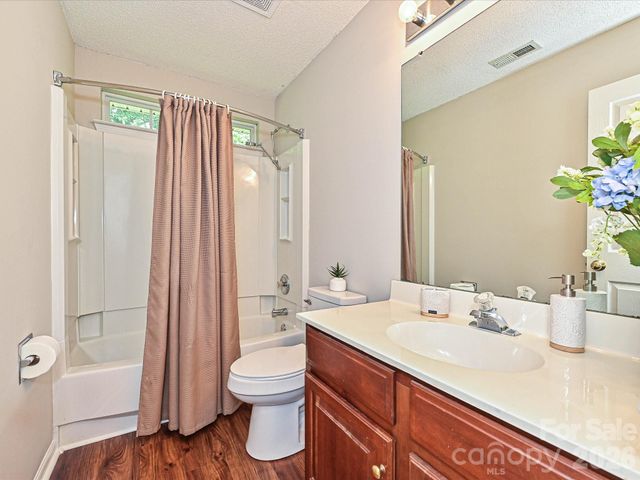 6719 Reedy Creek Road, Charlotte, NC 28215
