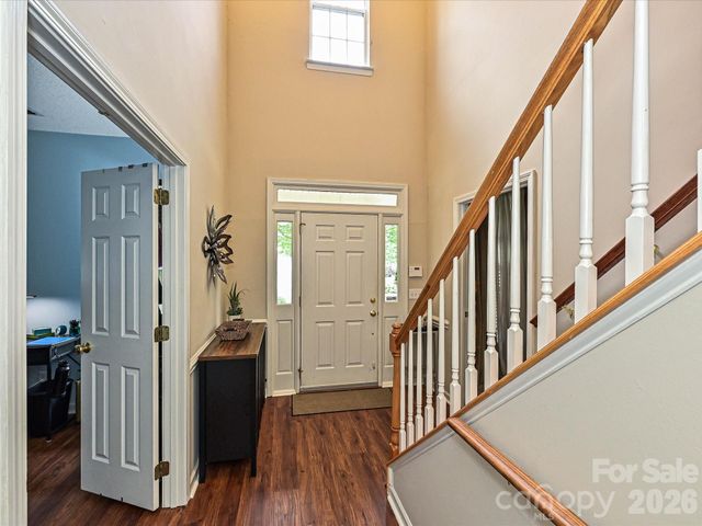 6719 Reedy Creek Road, Charlotte, NC 28215