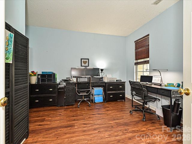 6719 Reedy Creek Road, Charlotte, NC 28215