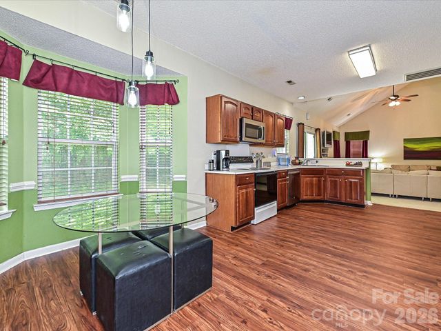 6719 Reedy Creek Road, Charlotte, NC 28215