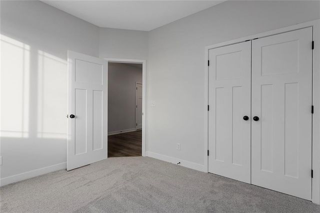 110 E Woodland Avenue, Lone Jack, MO 64070