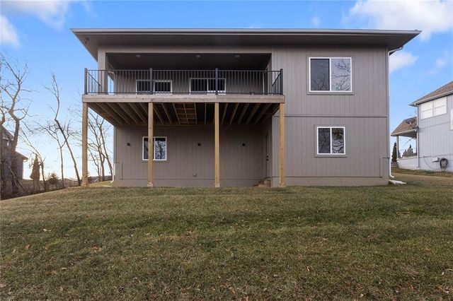 110 E Woodland Avenue, Lone Jack, MO 64070