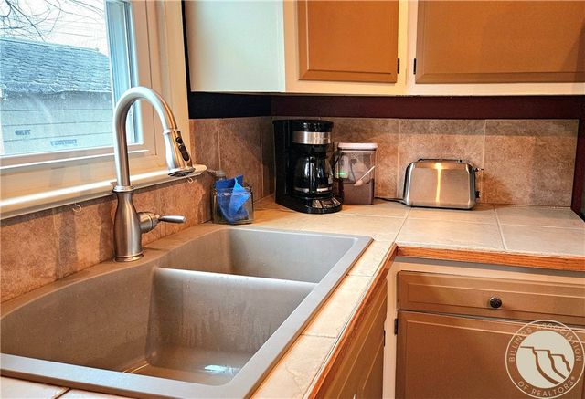 523 Riverside ROAD, Billings, MT 59101