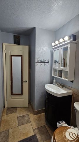 523 Riverside ROAD, Billings, MT 59101