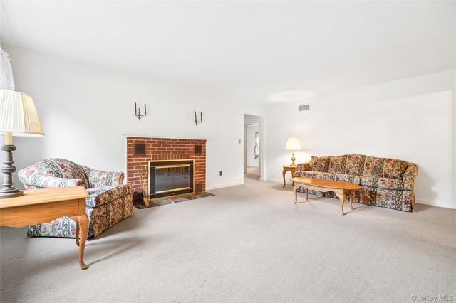 31 Briarwood Drive, New City, NY 10956