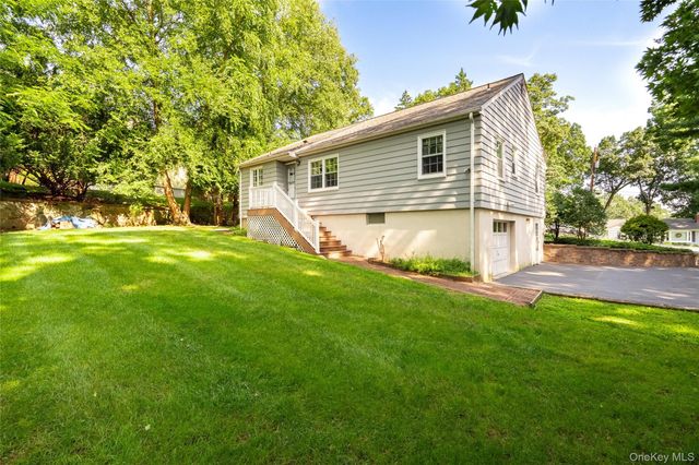 31 Briarwood Drive, New City, NY 10956