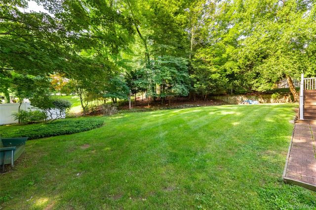 31 Briarwood Drive, New City, NY 10956