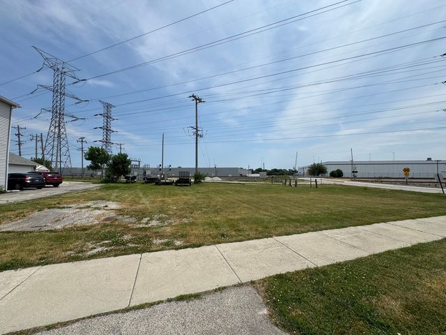 6617 Kane Avenue, Hodgkins, IL 60525