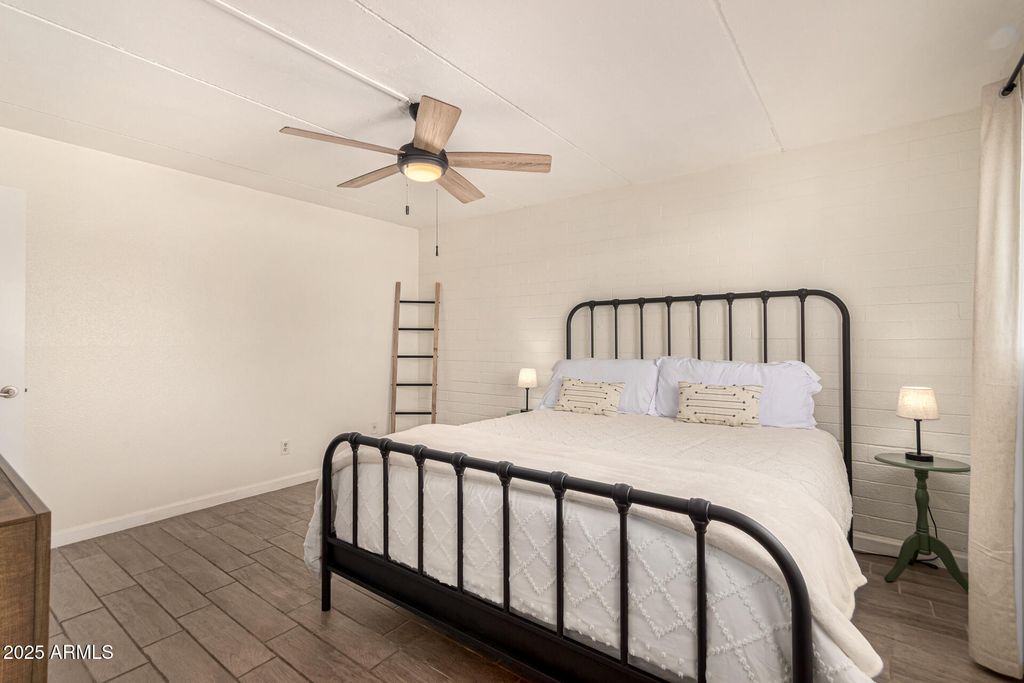 Image 18 of property listing at 240 S OLD LITCHFIELD Road 113, Litchfield Park, AZ 85340