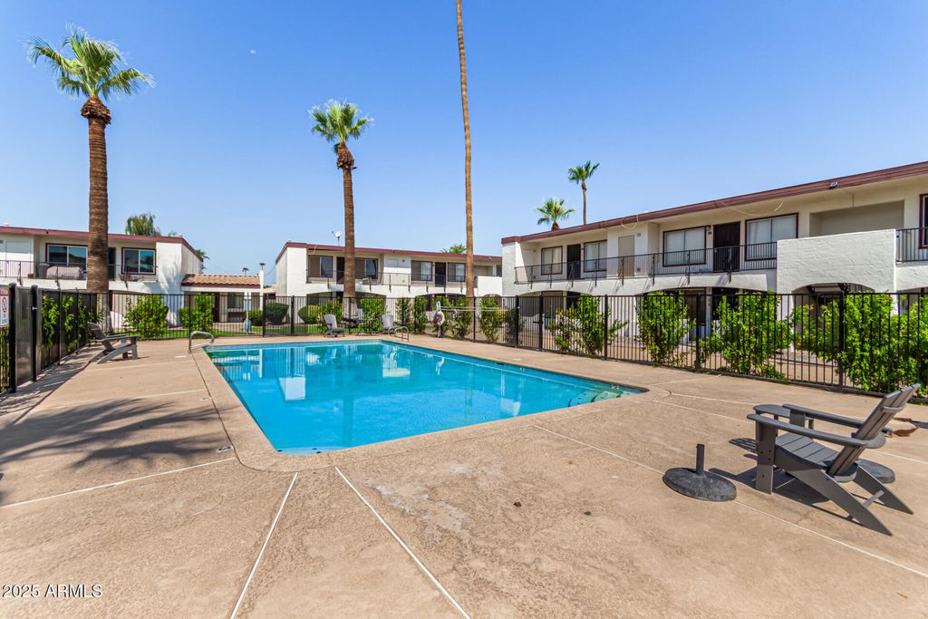 Image 27 of property listing at 240 S OLD LITCHFIELD Road 113, Litchfield Park, AZ 85340