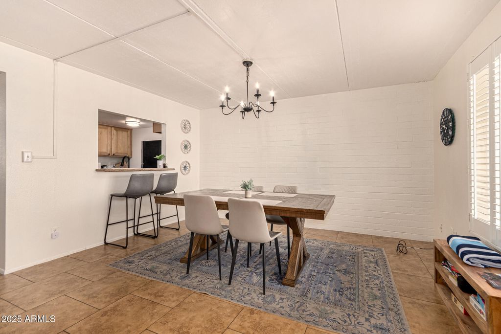 Image 9 of property listing at 240 S OLD LITCHFIELD Road 113, Litchfield Park, AZ 85340