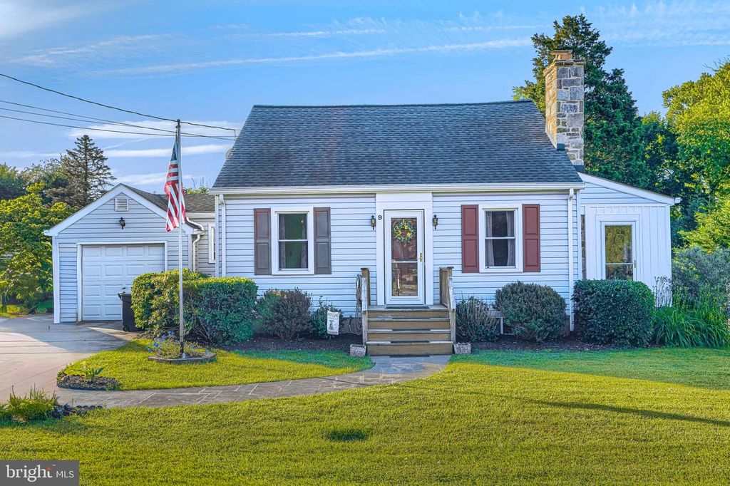 Image 1 of property listing at 9 VIRGINIA AVE, Reisterstown, MD 21136