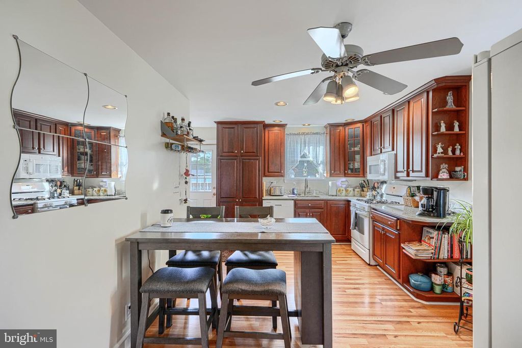 Image 10 of property listing at 9 VIRGINIA AVE, Reisterstown, MD 21136