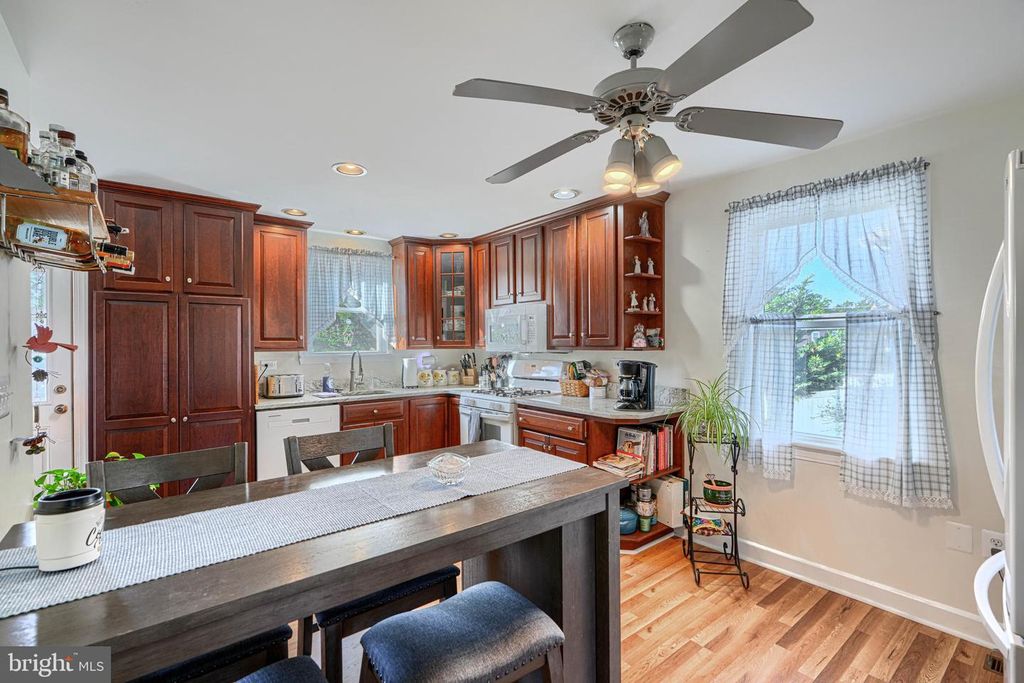 Image 12 of property listing at 9 VIRGINIA AVE, Reisterstown, MD 21136