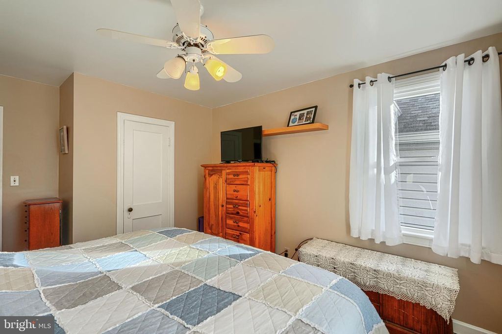 Image 15 of property listing at 9 VIRGINIA AVE, Reisterstown, MD 21136