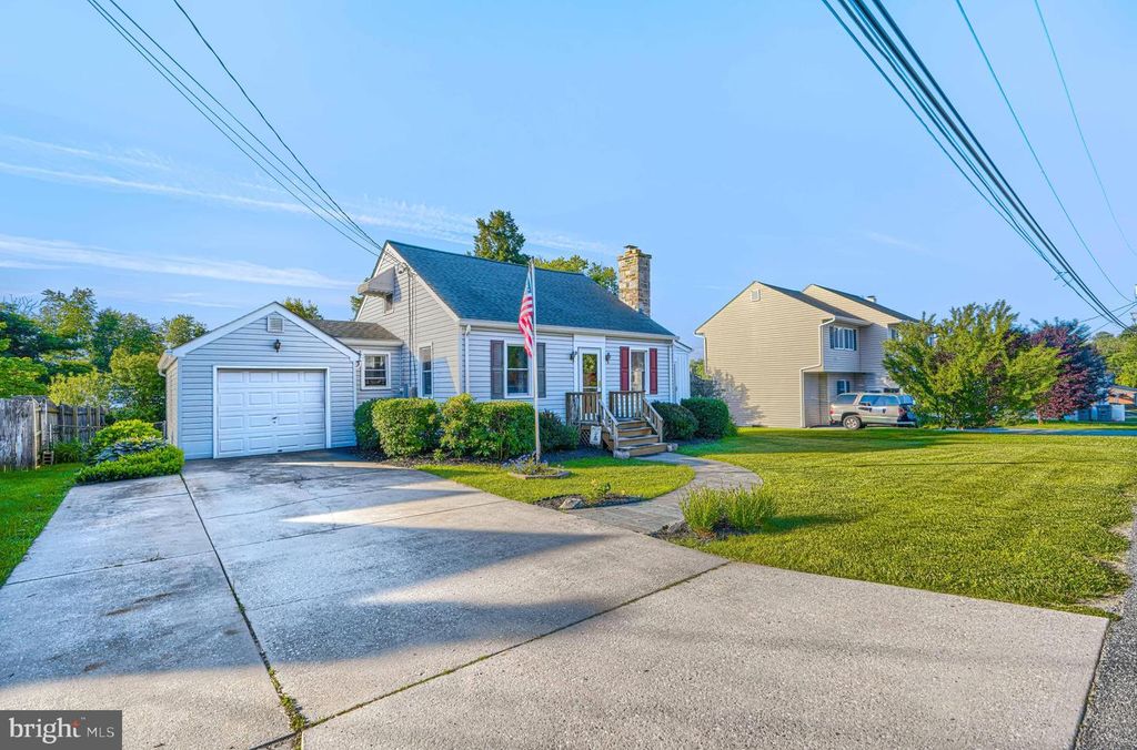 Image 2 of property listing at 9 VIRGINIA AVE, Reisterstown, MD 21136