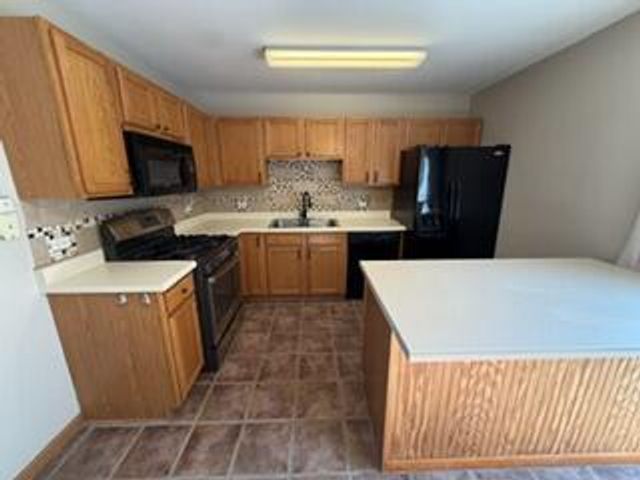 11136 268th AVENUE, Trevor, WI 53179