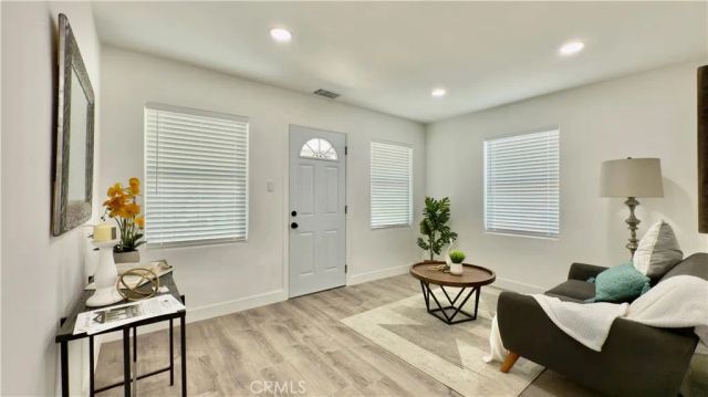 2340 Thomas, Los Angeles, CA 90031