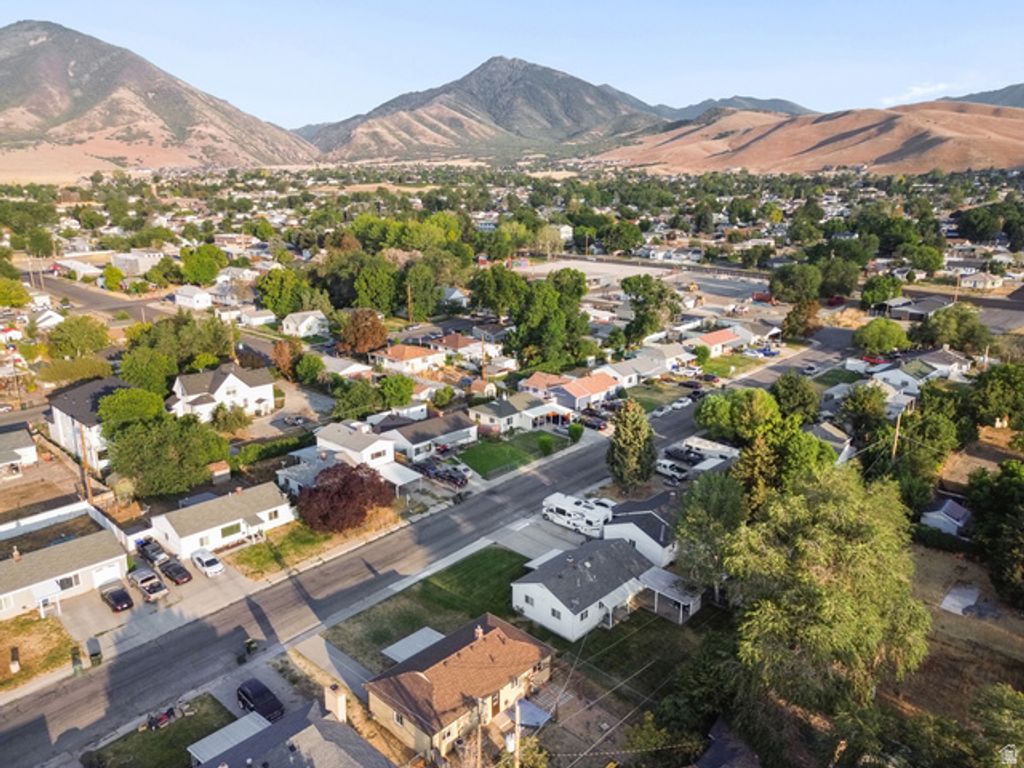 127 N 1ST, Tooele, UT 84074 — photo 2