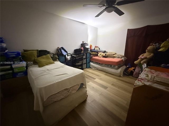 10822 N Kendall Dr S23, Miami, FL 33176