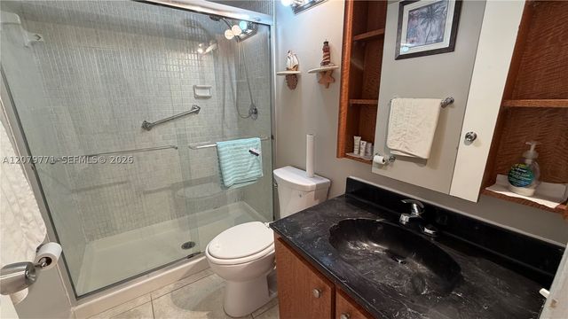 2049 S Ocean Dr 1004, Hallandale Beach, FL 33009