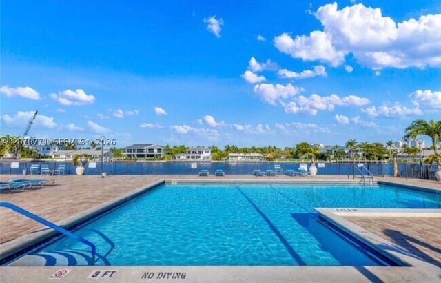 2049 S Ocean Dr 1004, Hallandale Beach, FL 33009