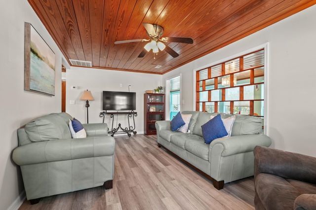 2006 S Ocean Blvd., North Myrtle Beach, SC 29582