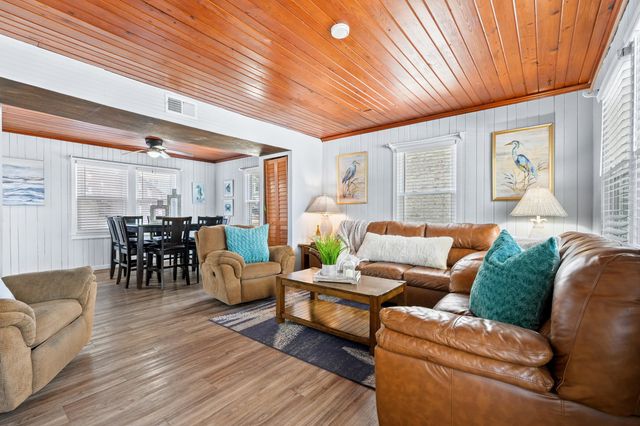 2006 S Ocean Blvd., North Myrtle Beach, SC 29582