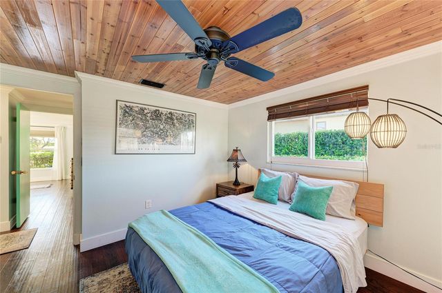 365 S SHORE DRIVE, Osprey, FL 34229