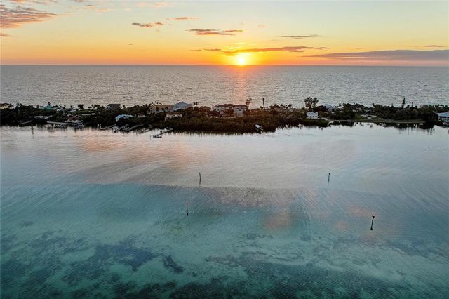 365 S SHORE DRIVE, Osprey, FL 34229