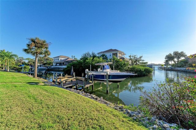 365 S SHORE DRIVE, Osprey, FL 34229