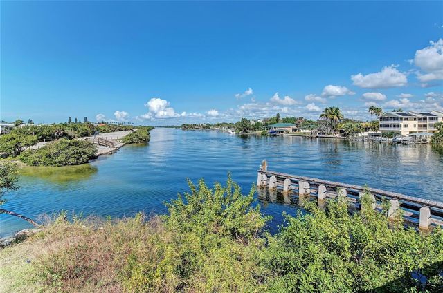 365 S SHORE DRIVE, Osprey, FL 34229